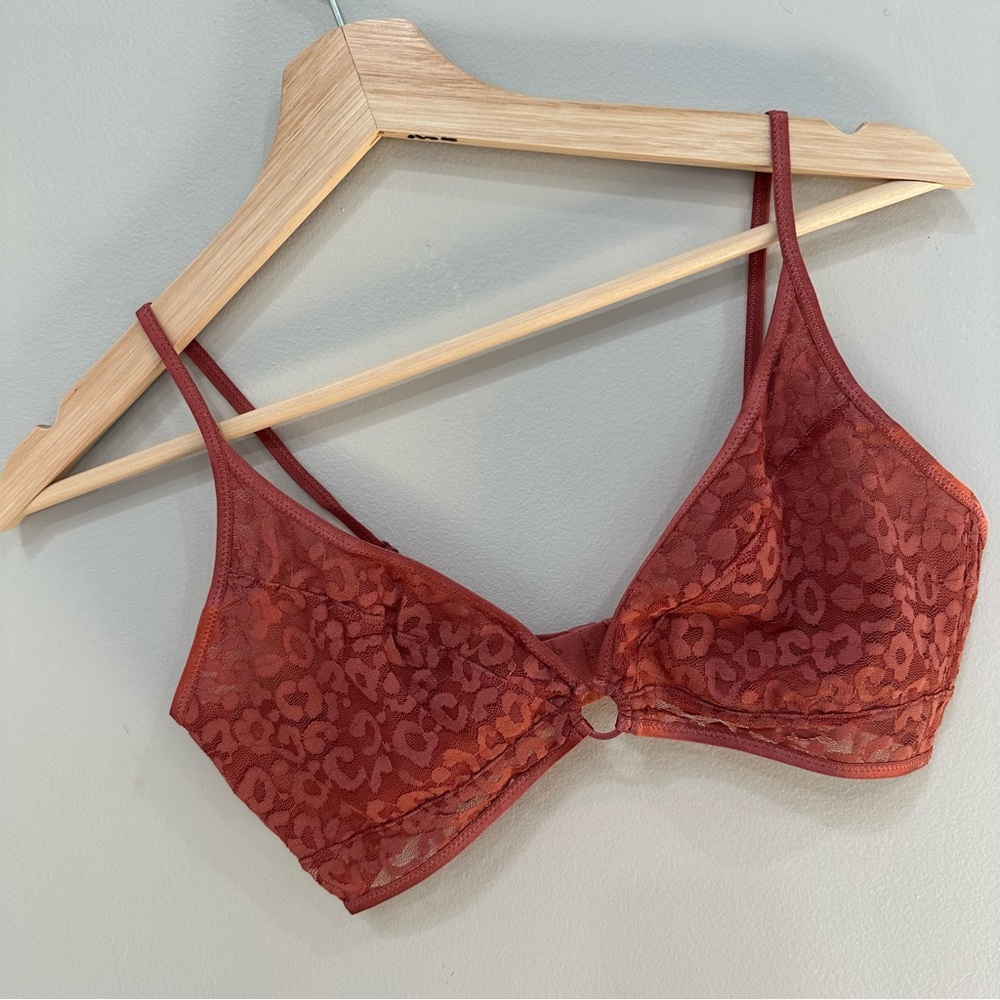 🆕 Free People Toni Bralette